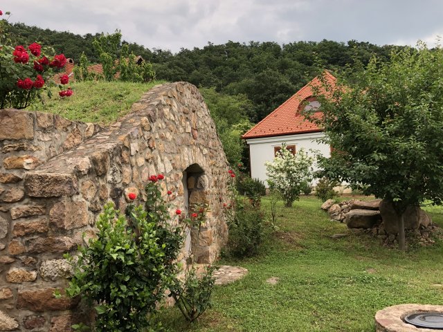 Eladó családi ház, Ábrahámhegyen 249 M Ft, 7 szobás