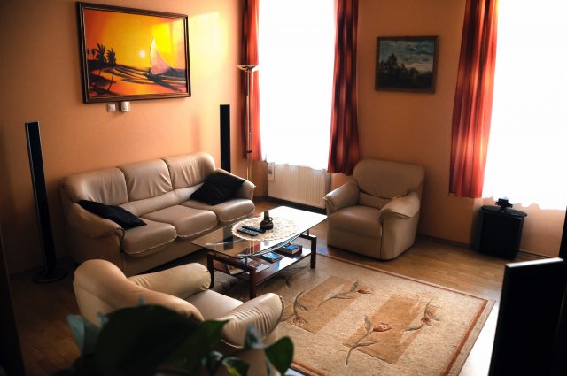 Eladó téglalakás, Szegeden 20 M Ft, 2 szobás