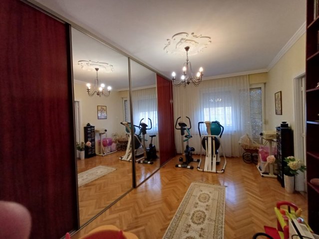 Eladó családi ház, Nyíregyházán 170 M Ft, 4 szobás