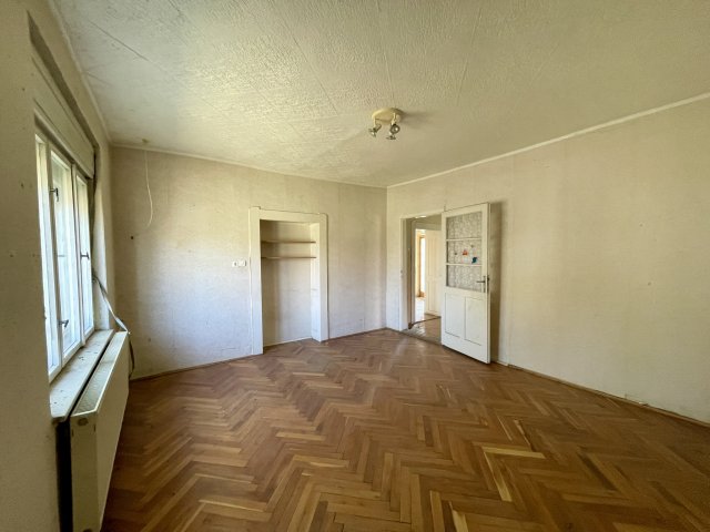 Eladó családi ház, Dombóváron 19.6 M Ft, 4 szobás