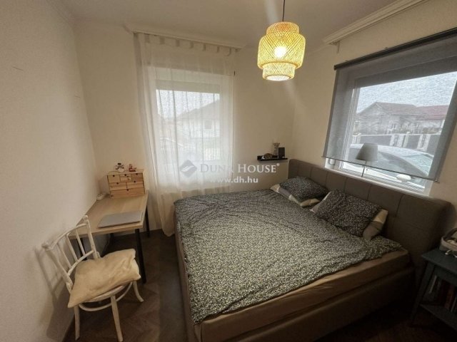 Eladó ikerház, Kakucson 85 M Ft, 4 szobás / költözzbe.hu