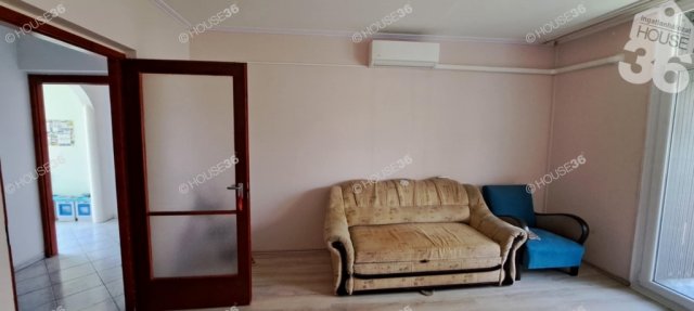 Eladó panellakás, Kiskunfélegyházán 35.5 M Ft, 3 szobás