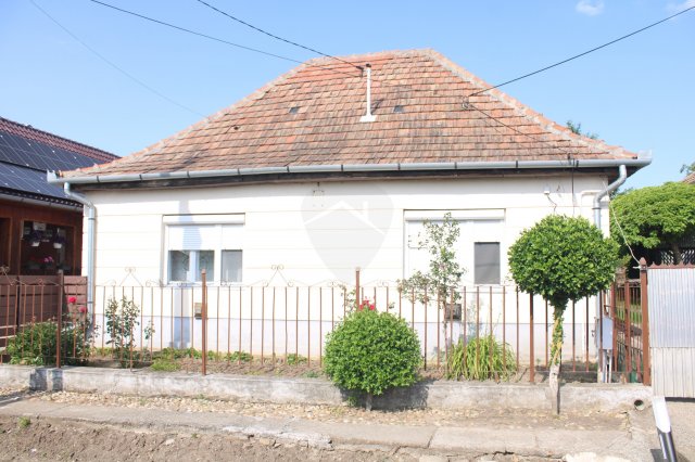 Eladó családi ház, Palotáson 21 M Ft, 2 szobás