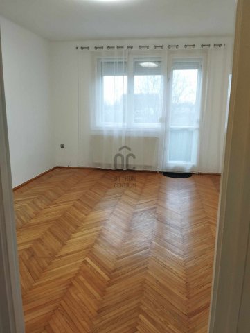 Kiadó téglalakás, albérlet, Szekszárdon 135 E Ft / hó