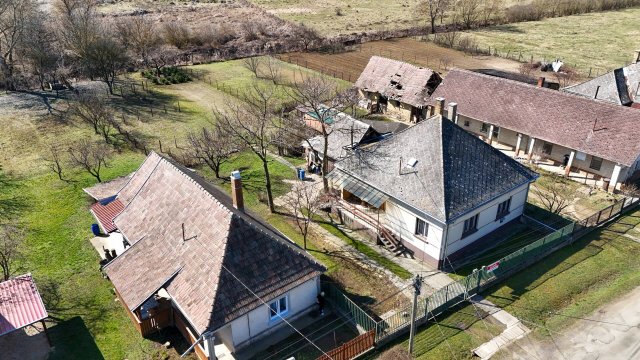 Eladó családi ház, Keszegen 29.9 M Ft, 2 szobás
