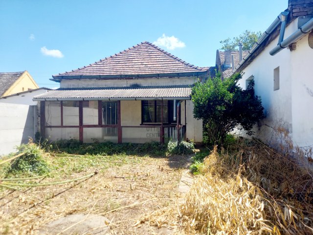 Eladó családi ház, Baján 34.9 M Ft, 3 szobás