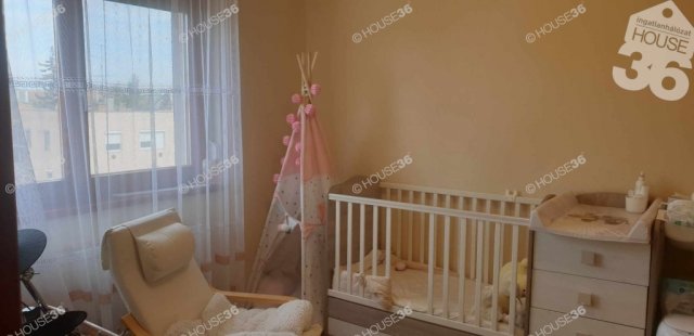Eladó téglalakás, Kecskeméten 44.99 M Ft, 3 szobás