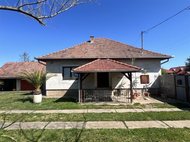 Eladó családi ház, Újkígyóson 21.99 M Ft, 3 szobás