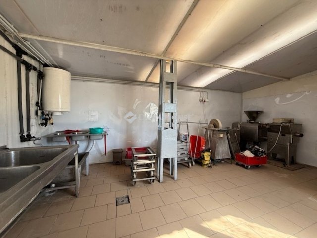 Eladó ipari ingatlan, Üllőn 420 M Ft / költözzbe.hu