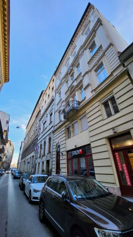 Eladó téglalakás, Budapesten, V. kerületben 52.99 M Ft, 1 szobás