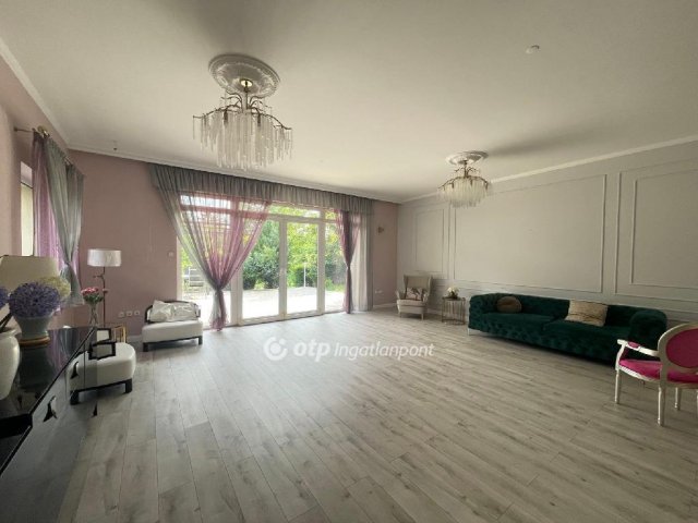 Eladó ikerház, Budapesten, II. kerületben 219 M Ft, 6 szobás