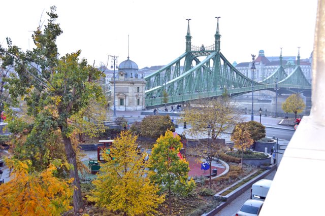 Eladó téglalakás, Budapesten, V. kerületben 97.9 M Ft, 1 szobás