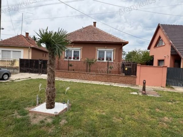 Eladó családi ház, Sarkadon 39.9 M Ft, 3 szobás