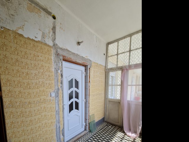 Eladó téglalakás, Zsámbékon 20 M Ft, 1 szobás