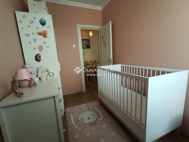 Eladó panellakás, Budapesten, X. kerületben 64.9 M Ft, 3 szobás