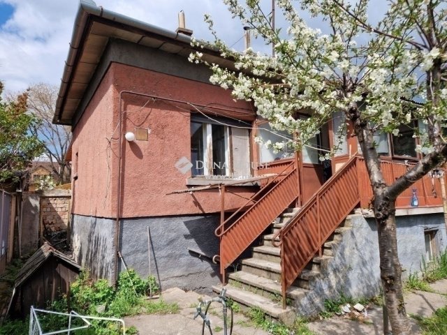 Eladó családi ház, Budapesten, XIX. kerületben 55 M Ft, 2 szobás
