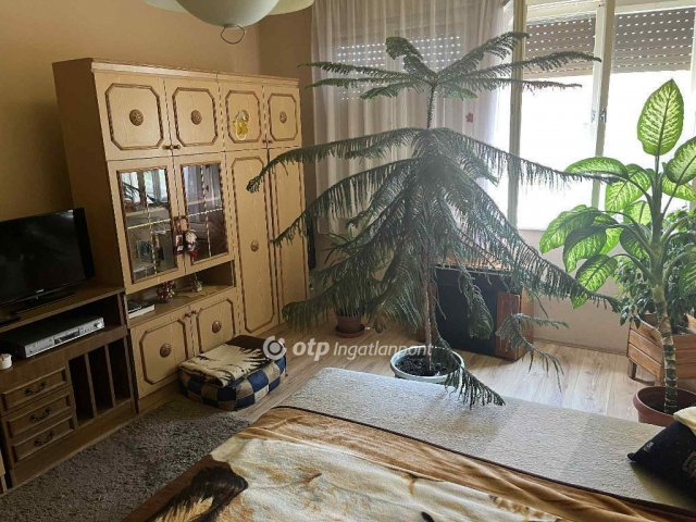 Eladó családi ház, Abonyban 38 M Ft, 3 szobás