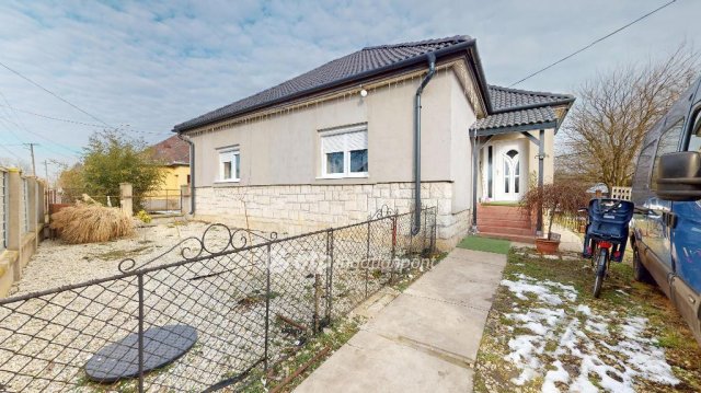 Eladó családi ház, Hejőkeresztúron 38.5 M Ft, 3 szobás