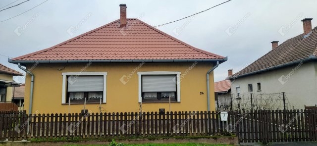 Eladó családi ház, Lentiben 41.99 M Ft, 3 szobás