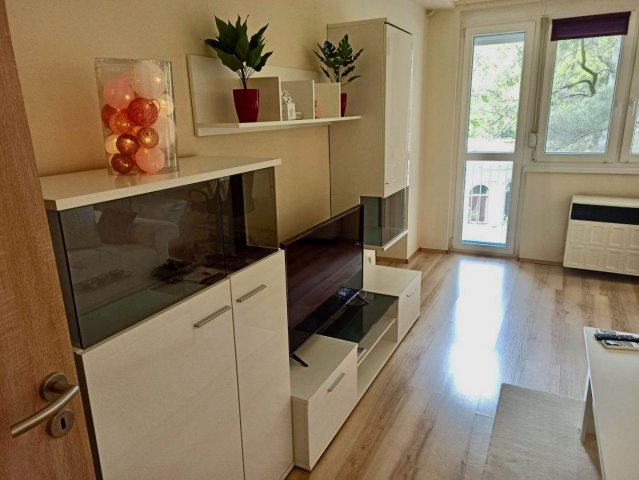 Kiadó téglalakás, albérlet, Debrecenben 260 E Ft / hó, 2 szobás