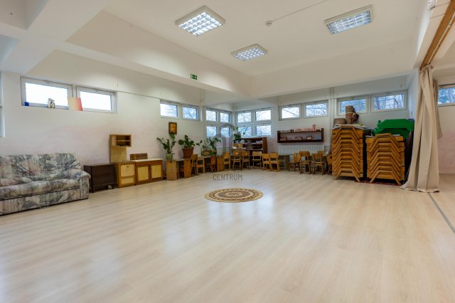 Kiadó ipari ingatlan, Székesfehérvárott 490 E Ft / hó