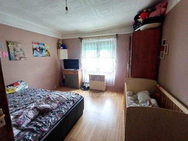 Eladó családi ház, Baktalórántházán 9.9 M Ft, 2 szobás