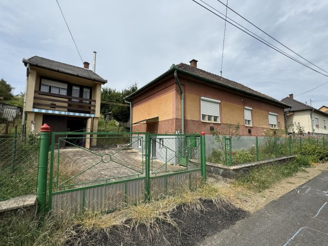 Eladó családi ház, Karancsberényben 17.4 M Ft, 2 szobás