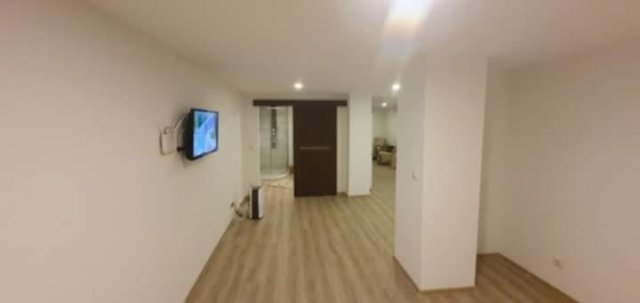 Eladó téglalakás, Várpalotán 35 M Ft, 3 szobás