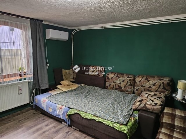 Eladó családi ház, Tápióbicskén 34.99 M Ft, 4 szobás