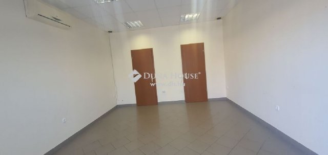 Eladó üzlethelyiség, Dunaharasztin 31.5 M Ft