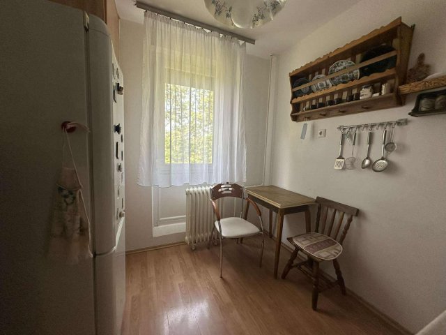 Eladó panellakás, Komlón, Nagyszántó utcában 19.9 M Ft