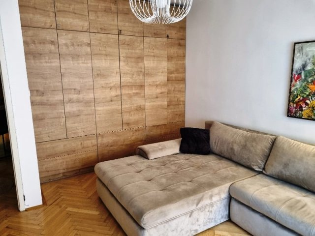 Kiadó téglalakás, albérlet, Pécsett 200 E Ft / hó, 2 szobás
