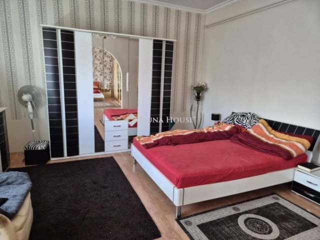 Eladó családi ház, Szécsényen 28 M Ft, 4 szobás