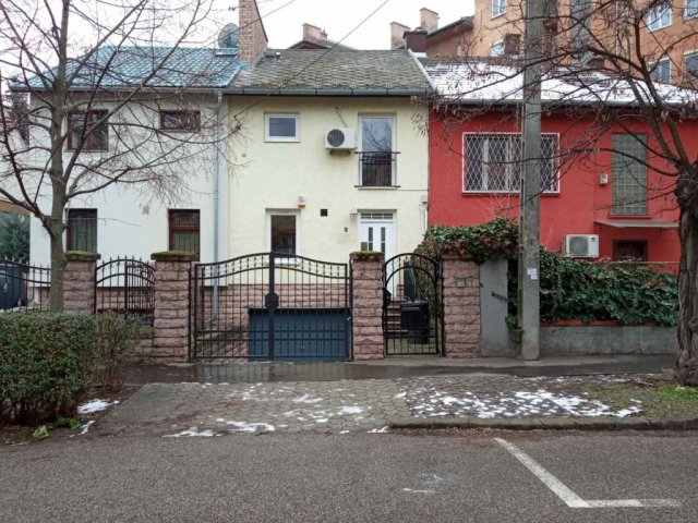 Eladó ikerház, Budapesten, XIV. kerületben 105.6 M Ft, 3 szobás