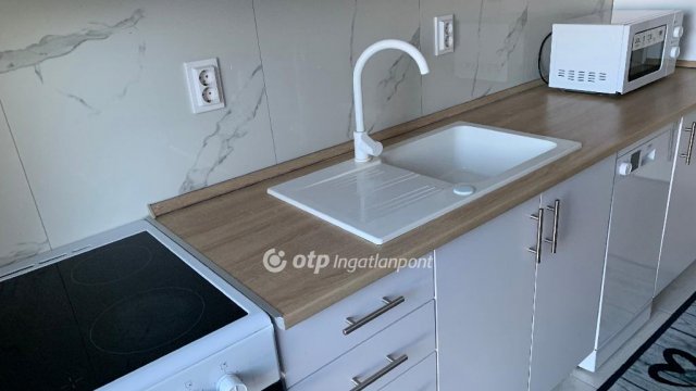Kiadó téglalakás, albérlet, Nyíregyházán 200 E Ft / hó