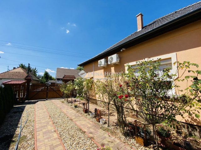 Eladó családi ház, Monoron 89.9 M Ft, 3 szobás