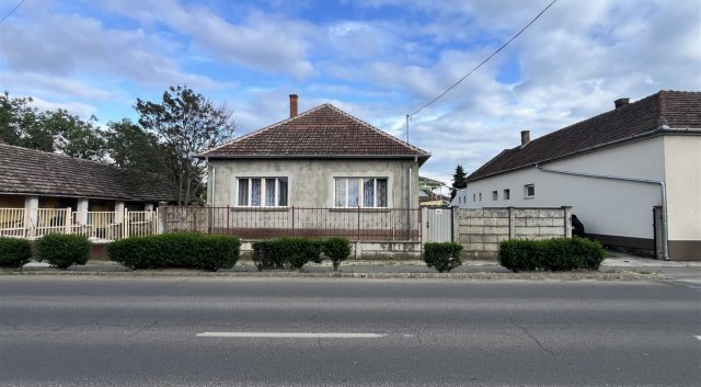 Eladó családi ház, Sarkadon 21.99 M Ft, 2 szobás