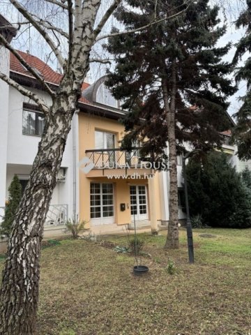 Eladó téglalakás, Balatonfüreden 98 M Ft, 2+2 szobás