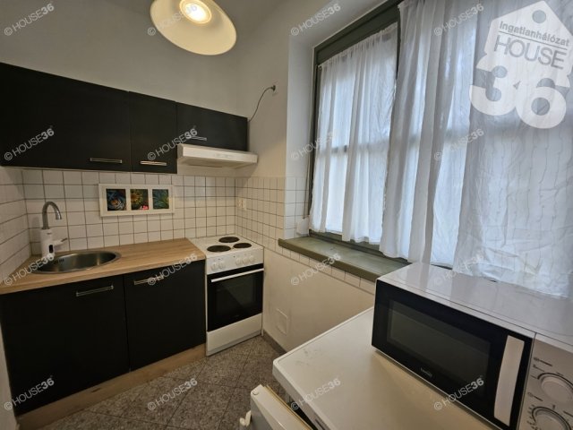 Kiadó téglalakás, albérlet, Kecskeméten 130 E Ft / hó