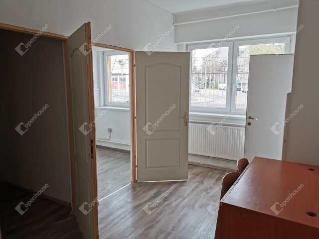 Kiadó iroda, Győrött 250 E Ft / hó, 6 szobás
