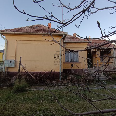Eladó családi ház, Szepetneken 15.5 M Ft, 4 szobás
