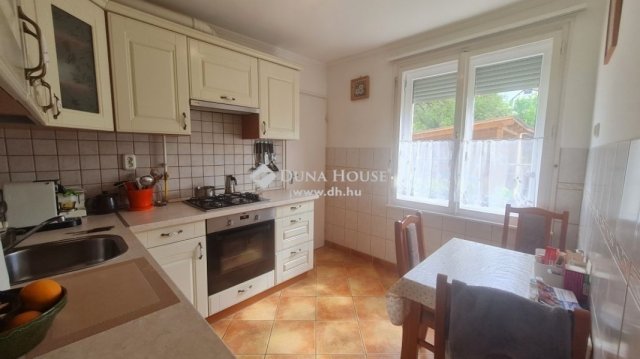 Eladó családi ház, Zalaegerszegen 72 M Ft, 4 szobás