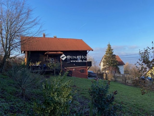 Eladó családi ház, Dunabogdányban 127.5 M Ft, 3 szobás