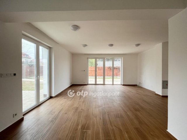 Eladó ikerház, Gödön 90 M Ft, 4 szobás / költözzbe.hu