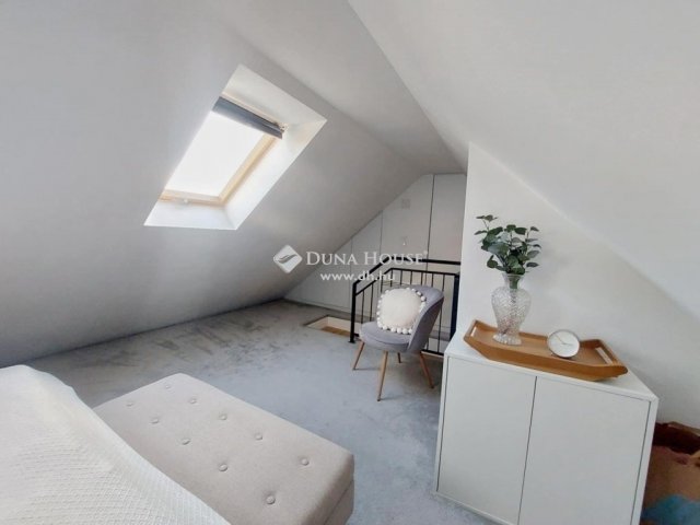 Eladó téglalakás, Gödön 89.99 M Ft, 3+1 szobás