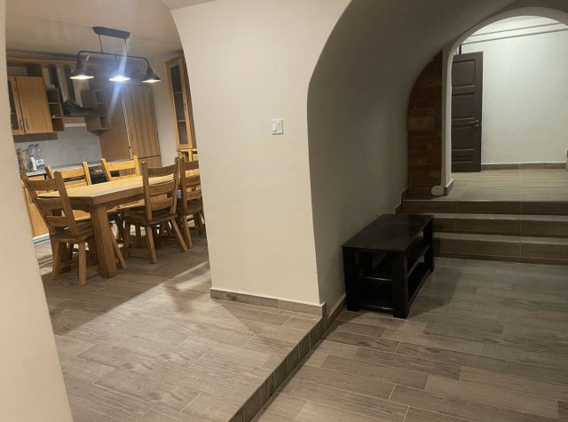 Kiadó téglalakás, albérlet, Budapesten, VI. kerületben