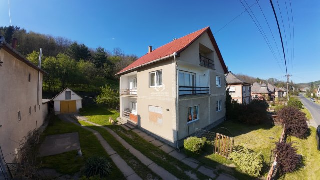 Eladó családi ház, Lénárddarócon 23.9 M Ft, 4 szobás