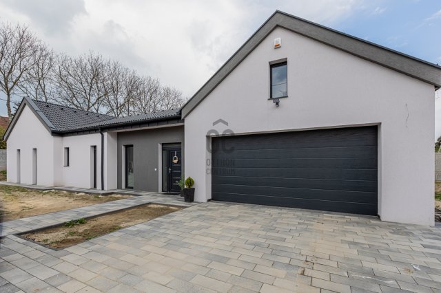 Eladó családi ház, Gödön 199.9 M Ft, 4 szobás