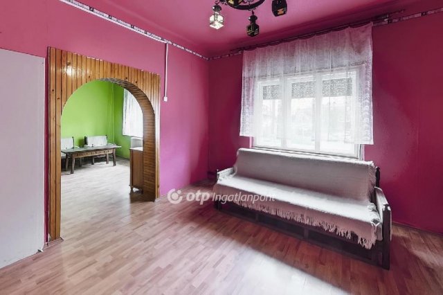 Eladó családi ház, Boldogon 26.5 M Ft, 5 szobás