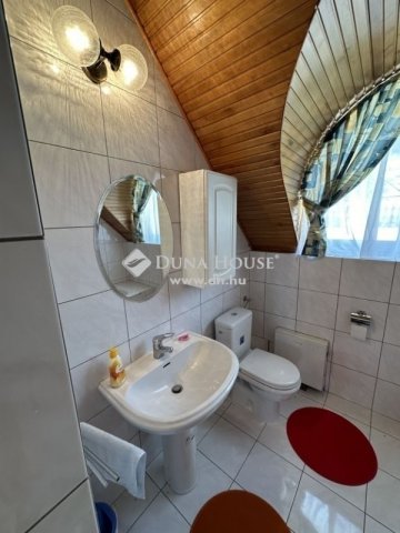 Eladó családi ház, Budaörsön 295 M Ft, 5 szobás